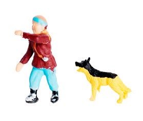 ジオラマの子供と犬